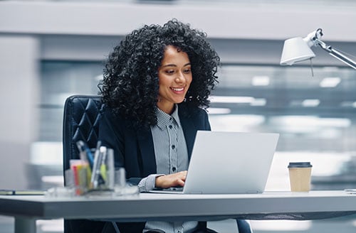 woman-at-desk